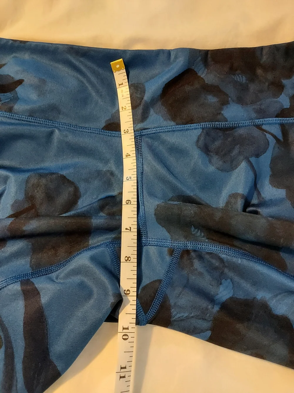 Lululemon Wunder Under Crop II Full-On Luxtreme - Jumbo Inky Floral - 10
